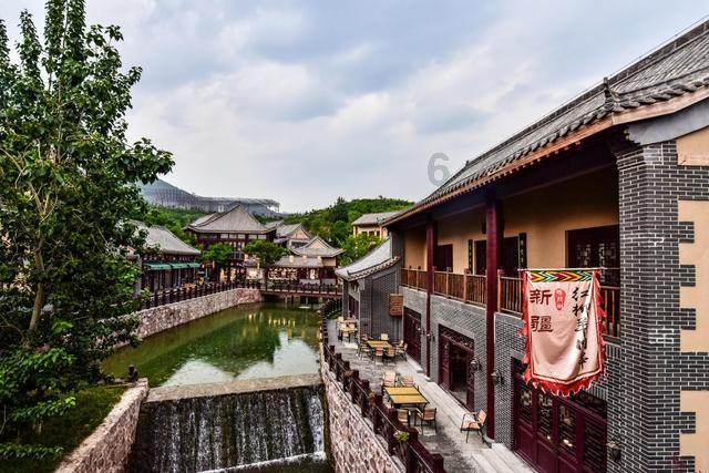 阔别已久的福州豪廷，再看已是满脸沧桑，五四路上的豪宅
